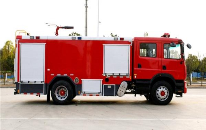 Dongfeng D9 8 Ton Water Tank Fire Truck detail view 5