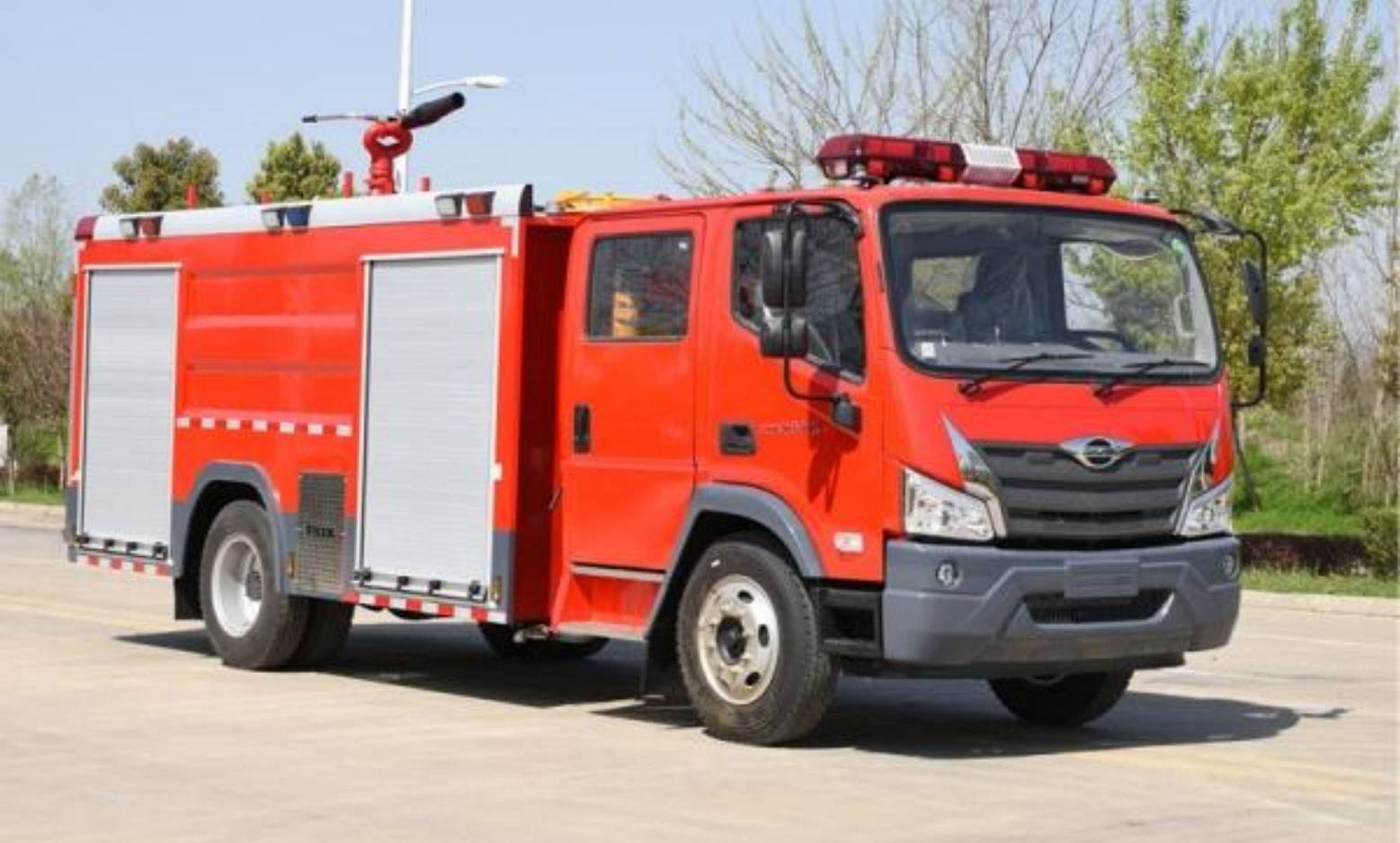 Foton 6-ton Foam Fire Truck product view