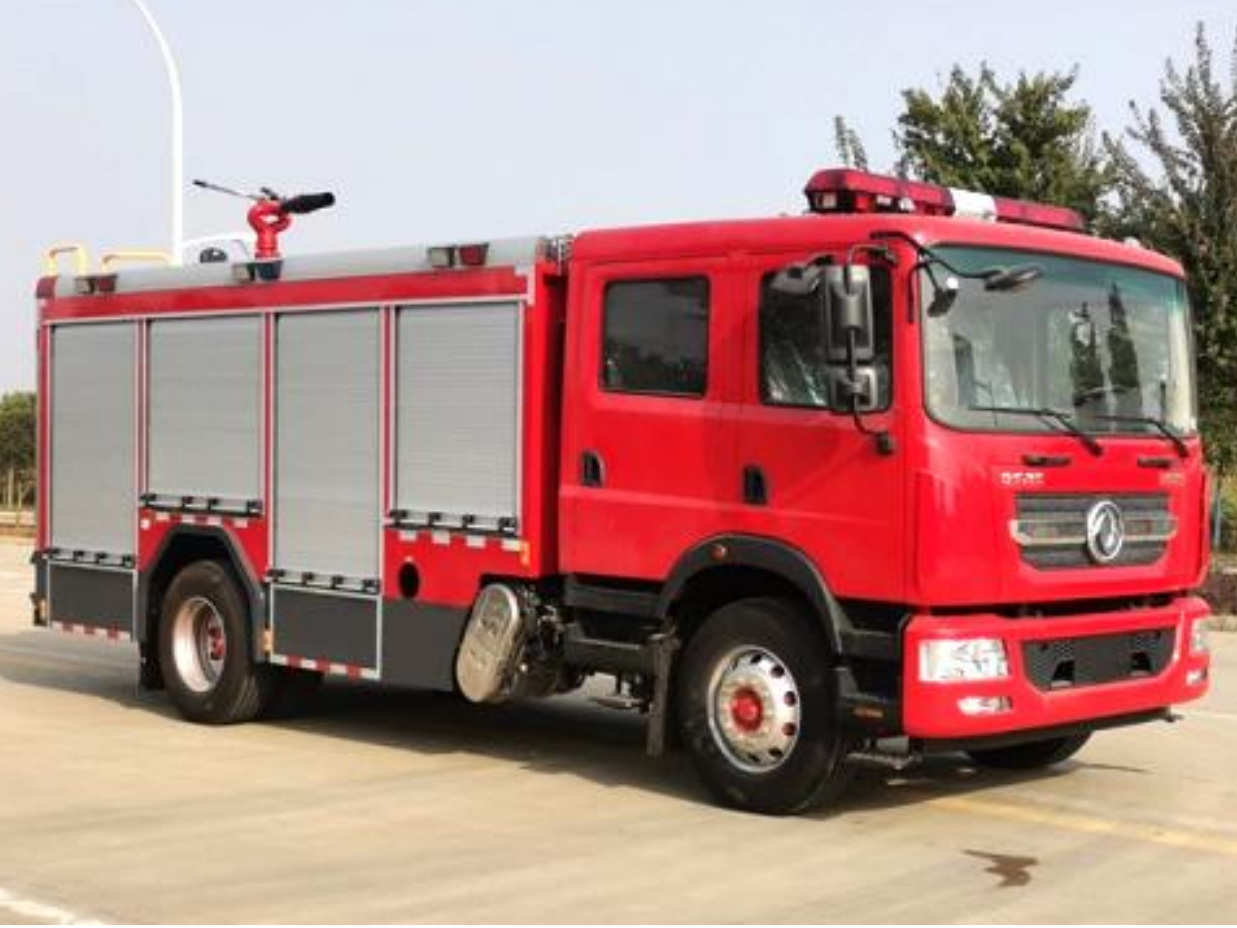Dongfeng 7 Ton Foam Fire Truck product view