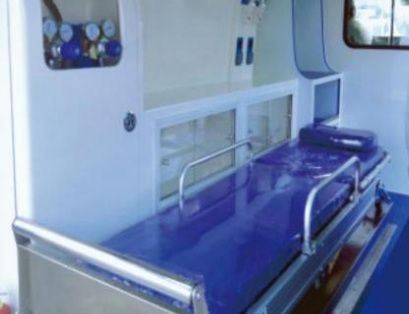 Mercedes-Benz Ambulance detail view 3