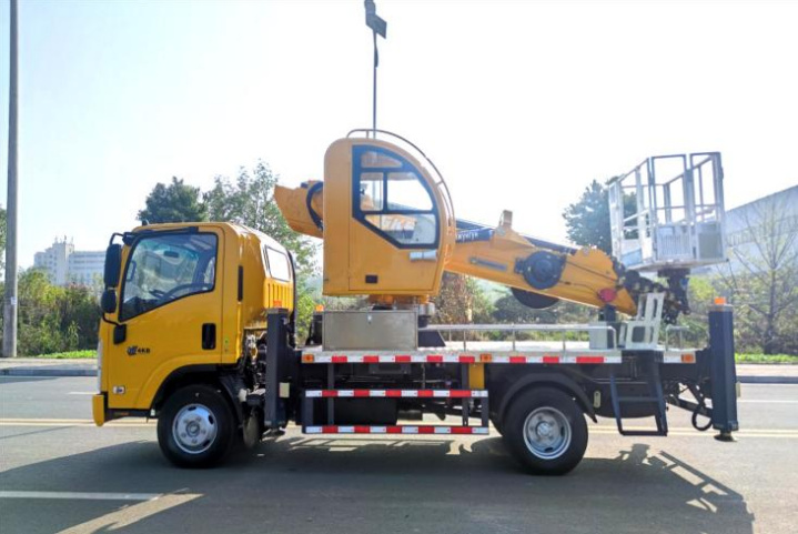 Isuzu GKS28E Model Pro Flagship Edition Aerial Work Platform detail view 4