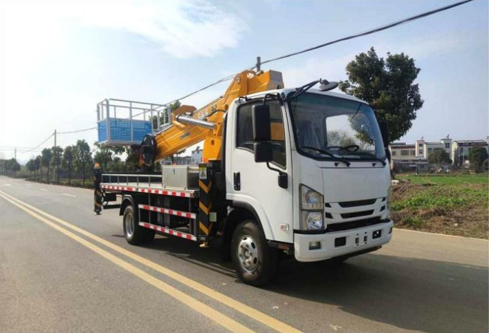 Isuzu GKS32E Model Pro Flagship Edition Aerial Work Platform detail view 6