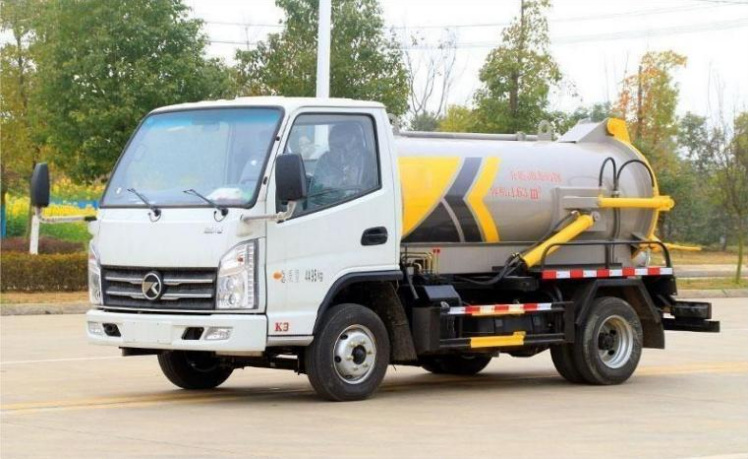 Kaima 2m³ Vacuum Sewage Truck detail view 4