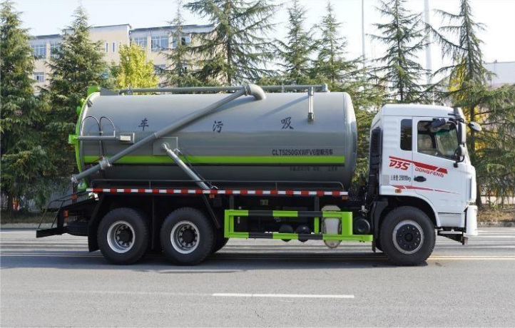 Dongfeng D3S 15m³ Vacuum Sewage Truck detail view 5