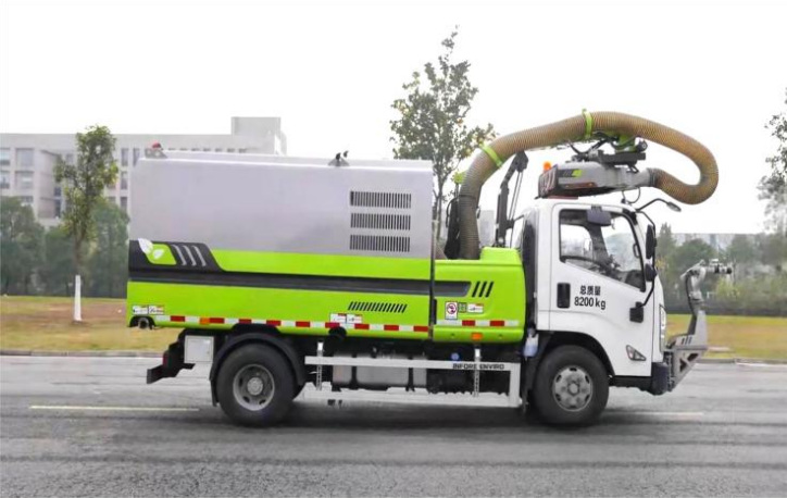Jiangling Kairui 3m³ Green Space Trimming Truck detail view 5