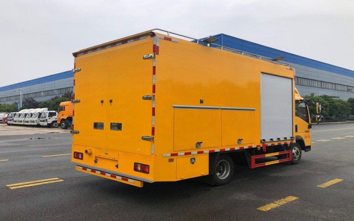 Sinotruk Howo UV Pipe Repair Truck detail view 5