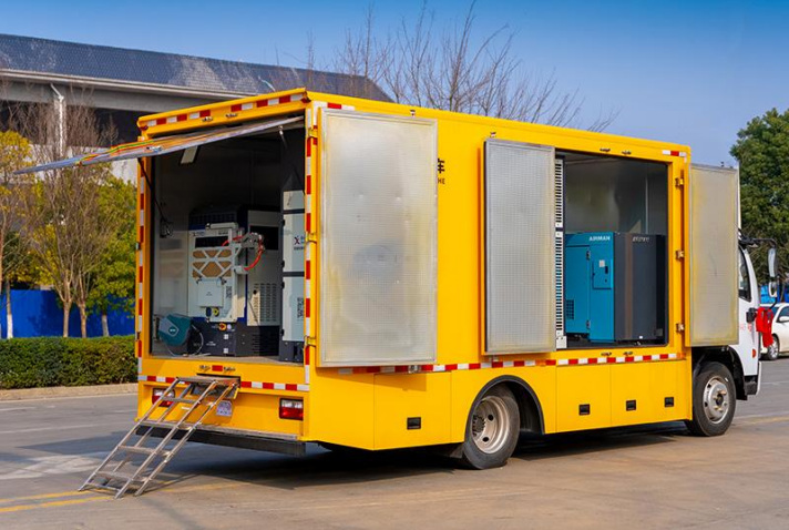 Dongfeng Duolika UV Pipe Repair Truck detail view 4