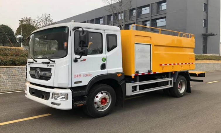 Dongfeng D9 9m³ Sewer Jetter & Cleaning Truck detail view 4
