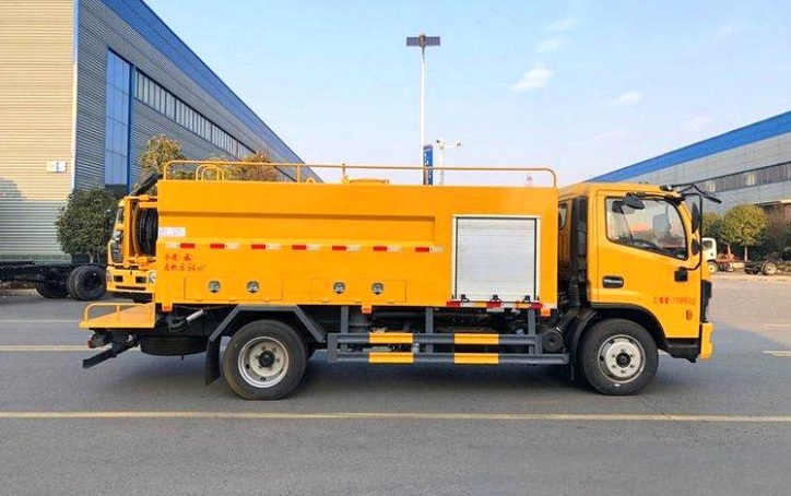 Dongfeng Duolika 6m³ Sewer Jetter & Cleaning Truck detail view 5