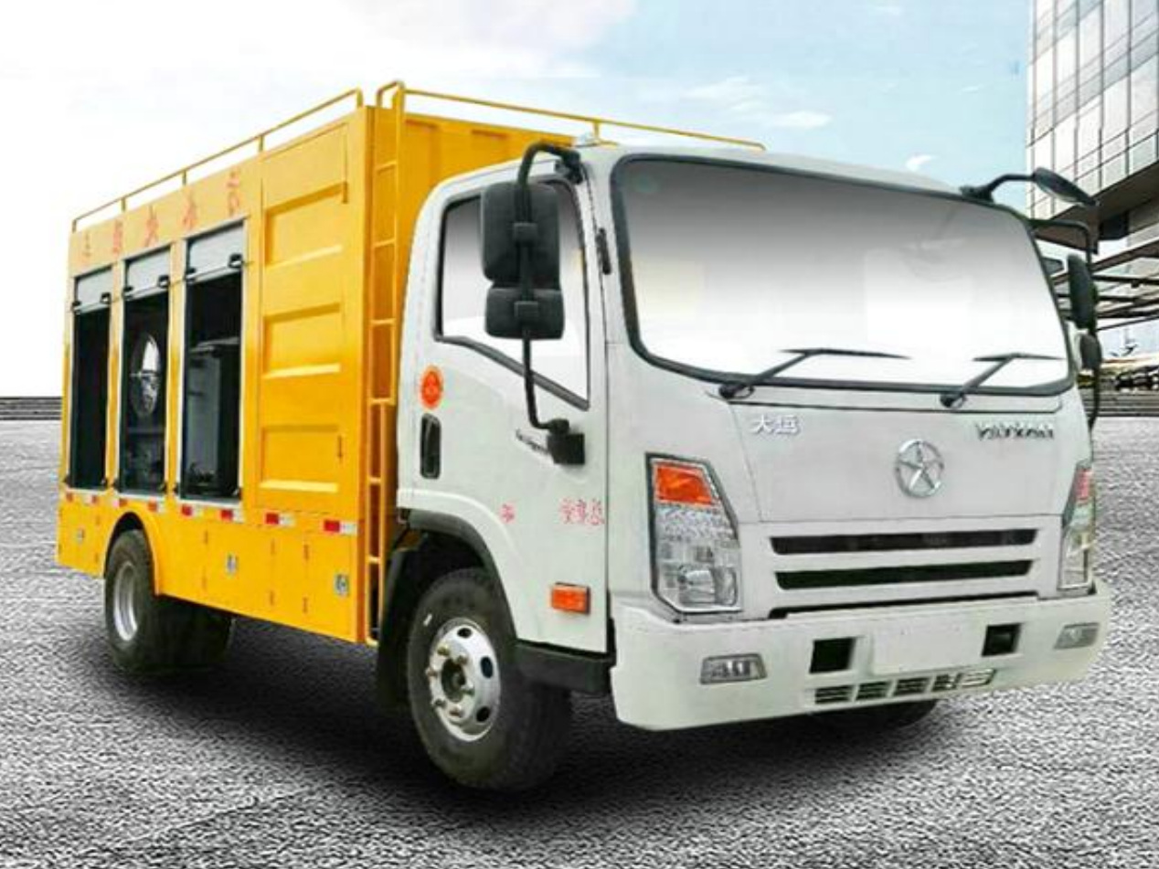 Dayun Sewage Treatment Truck product view