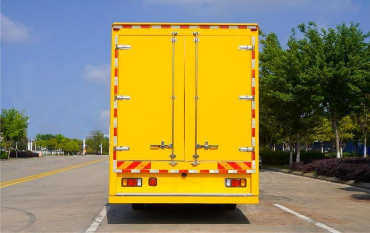 ISUZU Municipal Emergency Power Supply Truck detail view 2