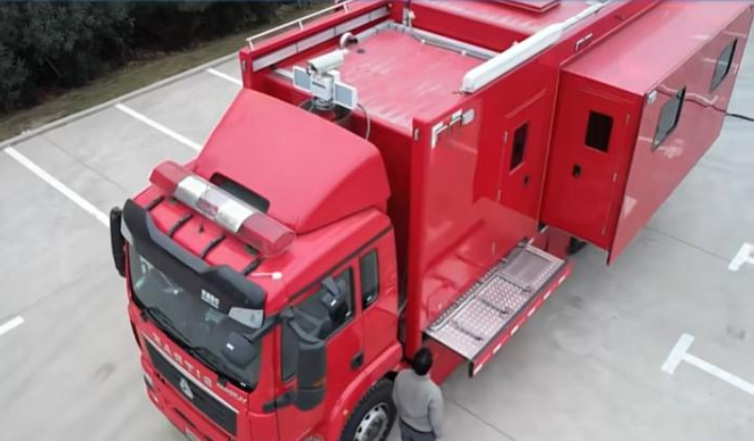 Sinotruk Howo Communication Command Fire Truck detail view 2