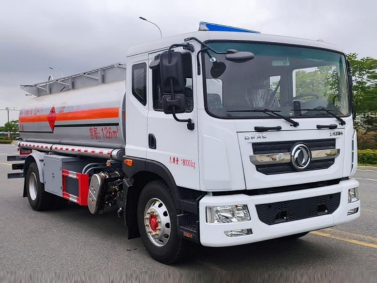 Dongfeng D9 12m³ Refueling Truck product view