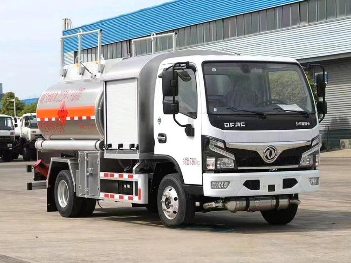 Dongfeng Xiaofuruika 4m³ Aircraft Refueling Truck product view