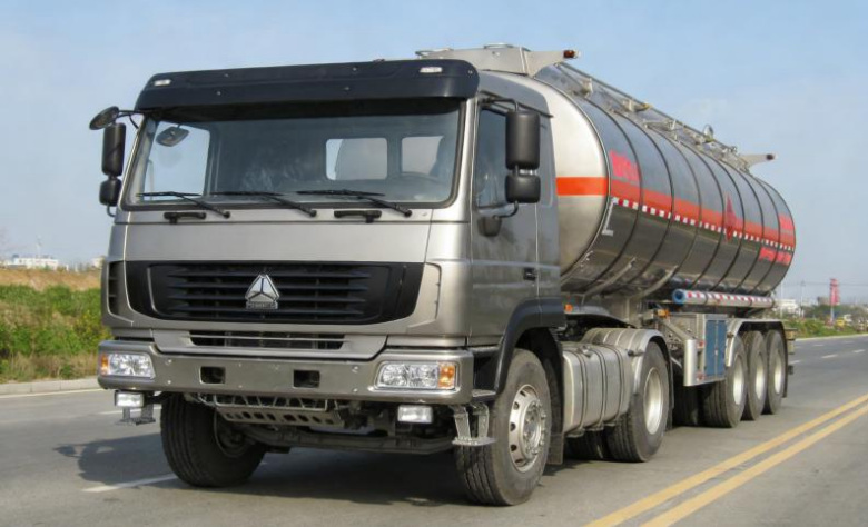 30m³ Asphalt Transport Semi-trailer detail view 2