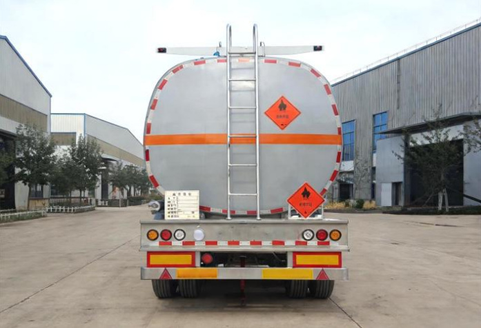 42m³ Asphalt Transport Semi-trailer detail view 4