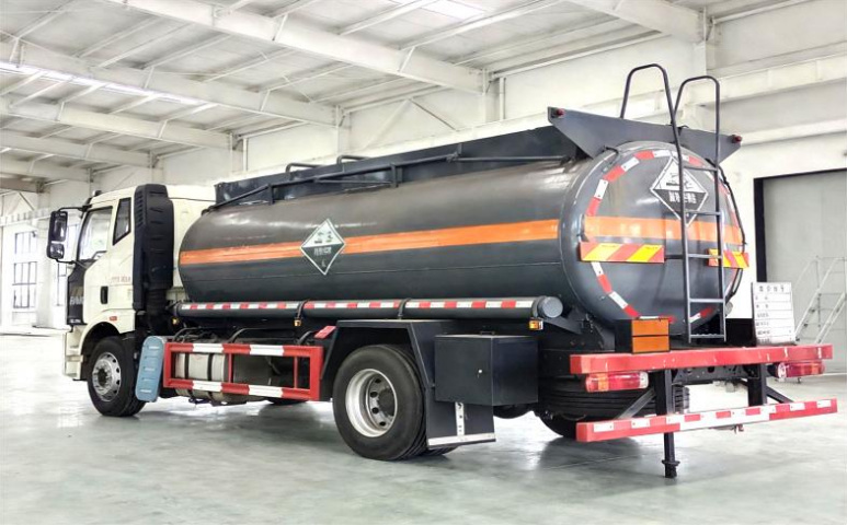 FAW Jiefang J6L 9m³ Corrosive Goods Tank Transport Vehicle detail view 2