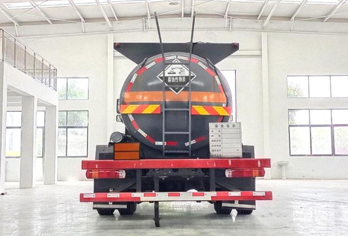 FAW Jiefang J6L 9m³ Corrosive Goods Tank Transport Vehicle detail view 4